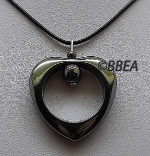 Pendentif hematite coeur 2 1