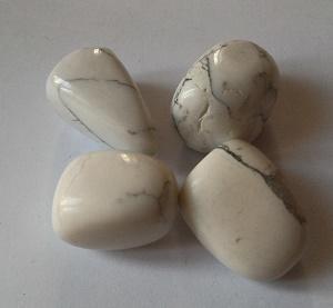 Pierre roulee howlite 1 3